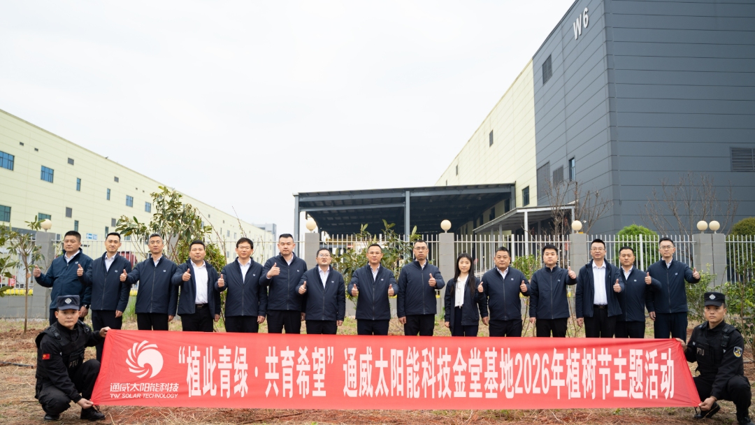 bde5a9ef055cc40e1db00828bf8133c6.jpg bde5a9ef055cc40e1db00828bf8133c6.jpg