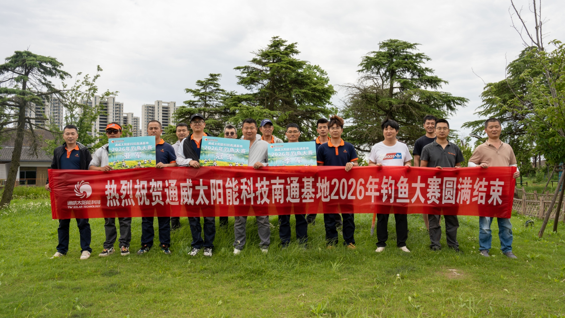 e556edb7dcc2fd14109b25ab3d5e7fc1.jpg e556edb7dcc2fd14109b25ab3d5e7fc1.jpg